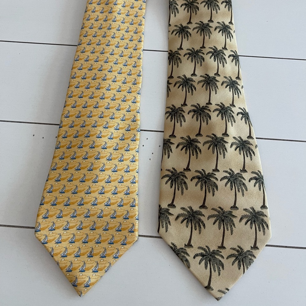 2 tropical ties